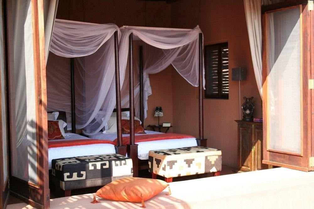 Okahirongo Elephant Lodge Purros Exteriér fotografie