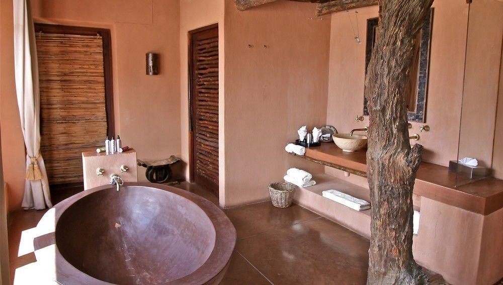 Okahirongo Elephant Lodge Purros Exteriér fotografie